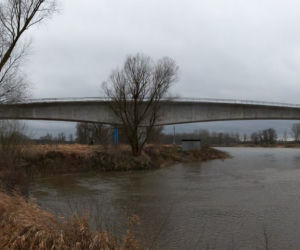 Most w Brzegu Dolnym