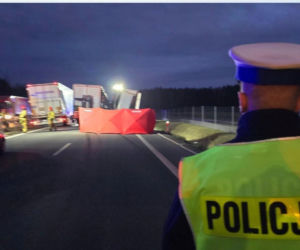 Ciężarówka rozjechała kierowcę na DK78