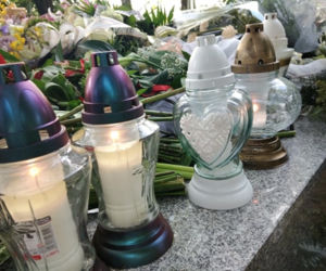 Tarnów. Ostatnie pożegnanie Karoliny Bojarskiej. Grobowiec utonął w kwiatach 