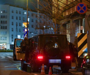 Anna Lewandowska parkuje na zakazie