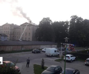 Lubliniec: W szkole wybuchł GROŹNY POŻAR! Akcja ma trwać nawet kilka godzin