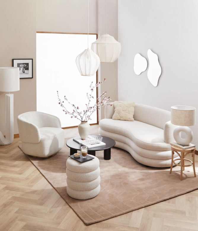 Lampy i kinkiety do salonu