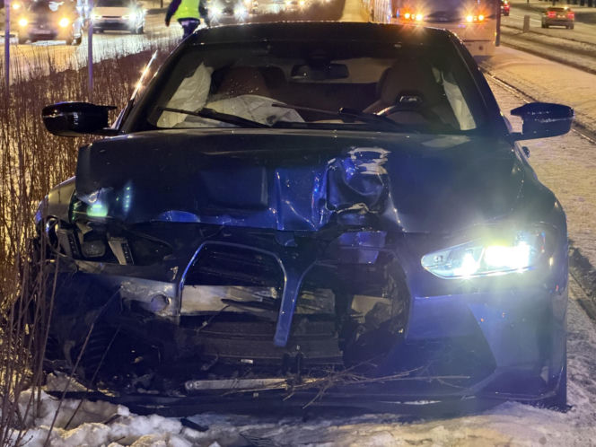 Warszawa: Tramwaje skierowane na objazdy! "Zdarzenie z udziałem BMW"