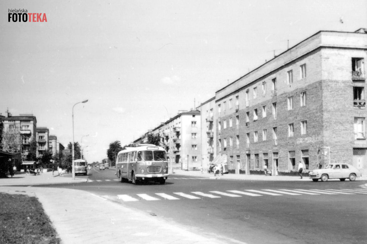 Fotografie Bielan i Żoliborza wyrzucone do śmietnika