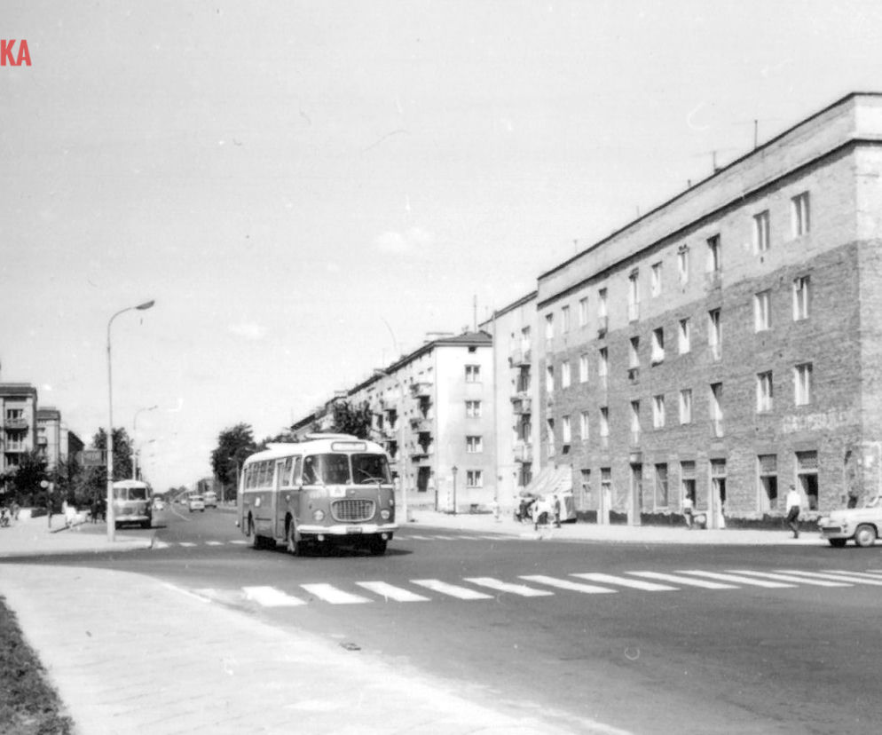 Fotografie Bielan i Żoliborza wyrzucone do śmietnika