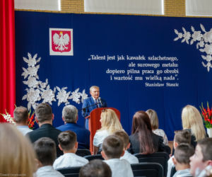 Początek nowego roku szkolnego w Białymstoku. Naukę rozpoczęło 39 tys. dzieci i młodzieży