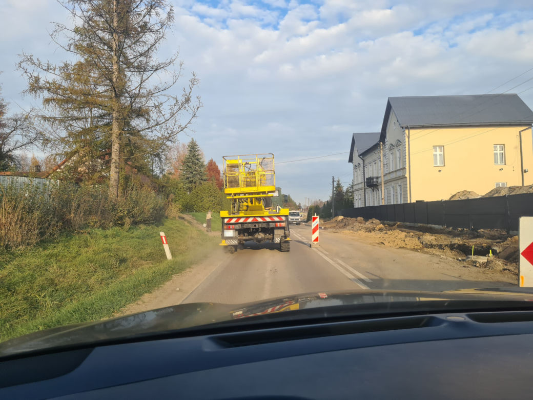 Droga Przeworsk -Kańczuga 9 km kierowcy pokonują w pół godziny [GALERIA]