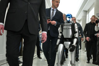 Robot humanoidalny Edward Warchocki w Sejmie