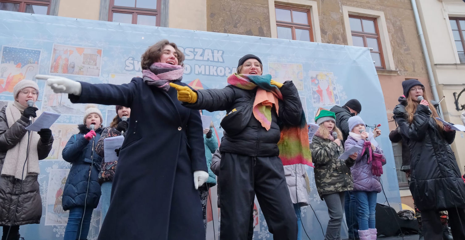 To jedyne tego typu wydarzenie na świecie! Zobacz zdjęcia z orszaku św. Mikołaja w Lublinie