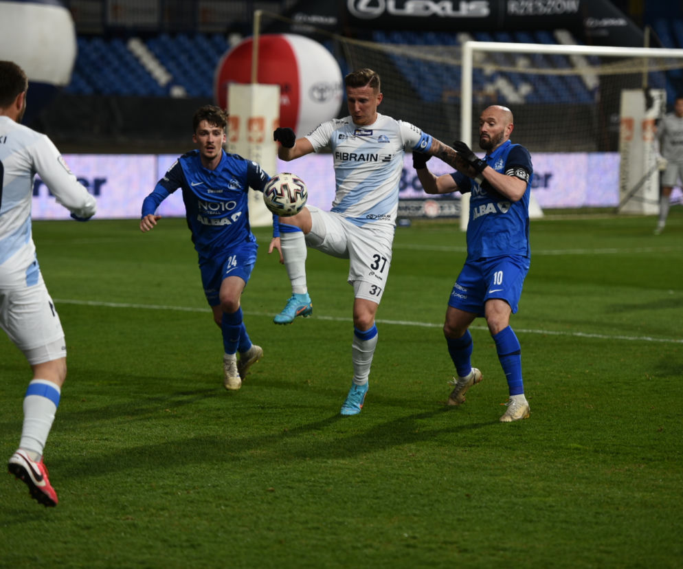 eWinner 2. liga: Na fetowanie awansu trzeba jeszcze poczekać. Stal przegrała z Ruchem Chorzów