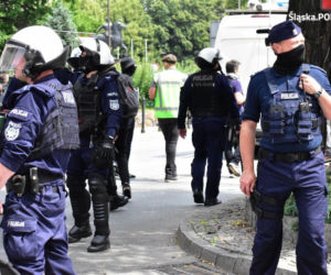 Katowice: Policjanci wśród nacjonalistów. Tajemnicza akcja służb na marszu! 