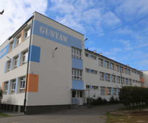 Uczniowie pili zatrutą wodę