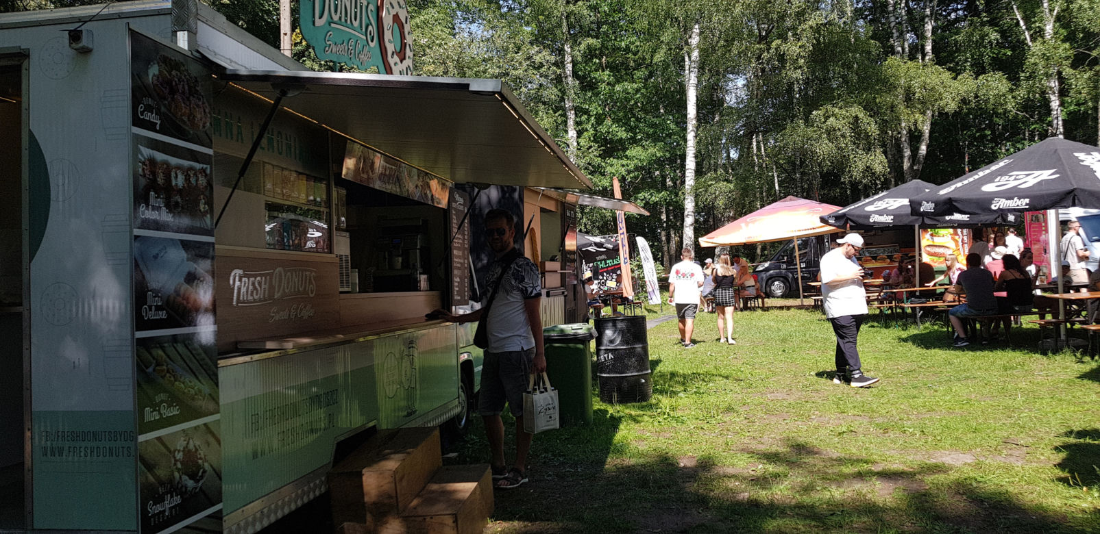 Trwa Festiwal Smaków Food Trucków w Olsztynie. Co dobrego można zjeść? [ZDJĘCIA]