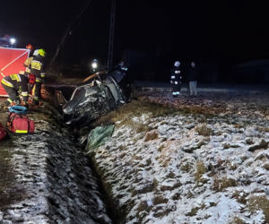 wypadek w Parszowie 11.02.2022