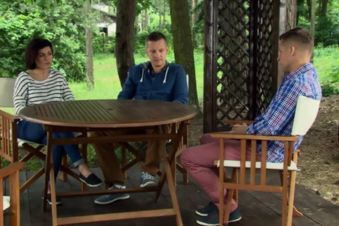 M jak miłość odc. 1167. Kinga (Katarzyna Cichopek), Piotrek (Marcin Mroczek), Paweł (Rafał Mroczek)