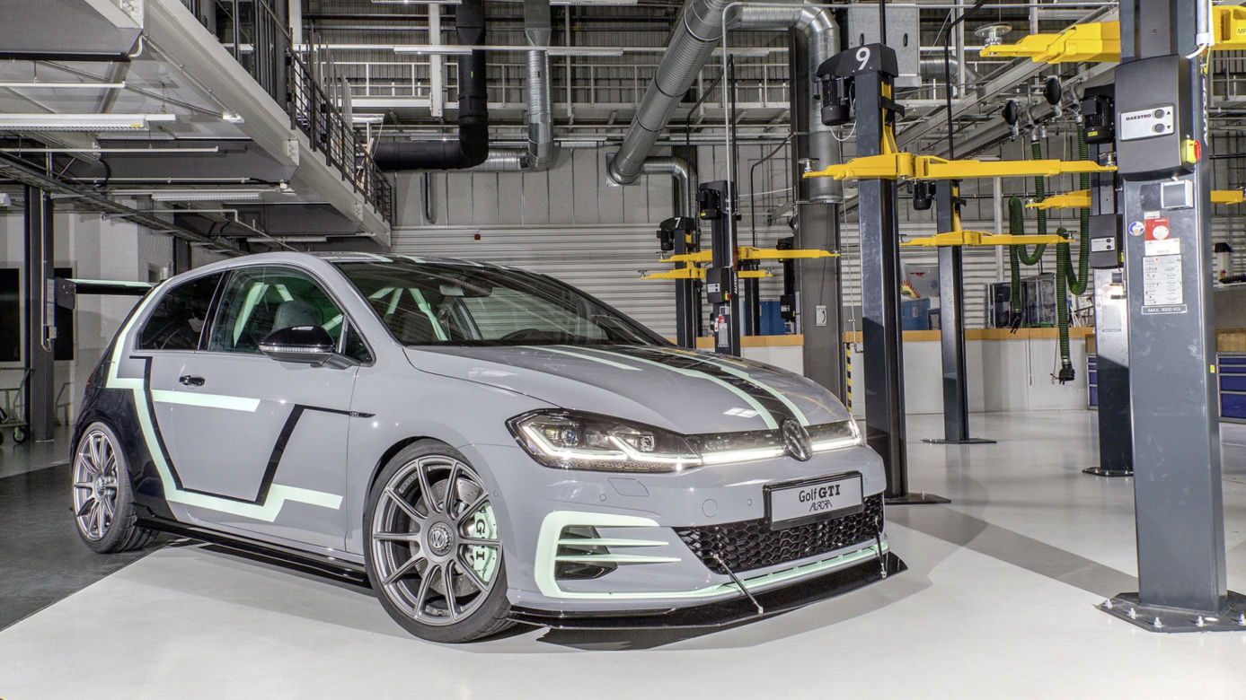 Volkswagen Golf GTI Aurora