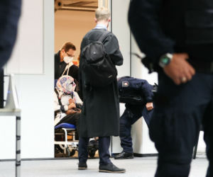 96-letnia Irmgard F. sekretarka z obozu w Stutthof przed sądem. Z pierwszej rozprawy uciekła 