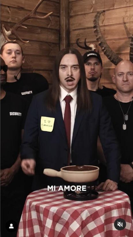 Kontrowersje wokół Tommy'ego Casha i piosenki "Espresso Macchiato". Z artystą występuje Polak!