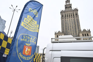 Straż Miejska w Warszawie rekrutuje. Zostało 100 etatów, jak wyglądają zarobki?