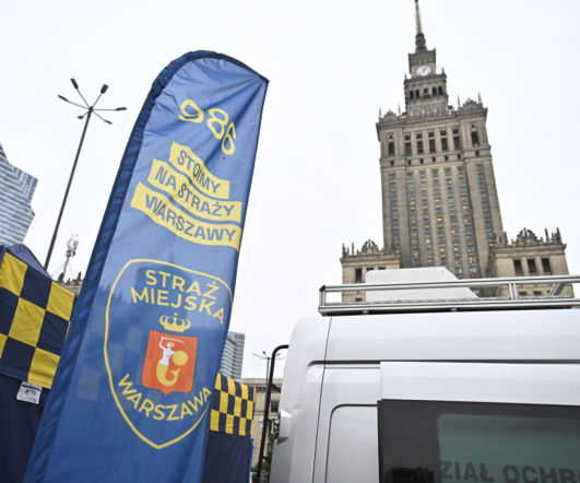 Warszawa poszukuje strażników miejskich. Na taką pensję można liczyć