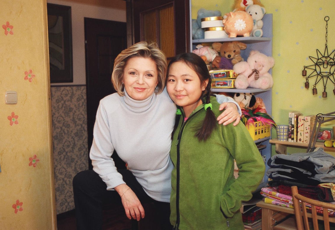Misheel Jargalsaikhan, Rodzina zastępcza