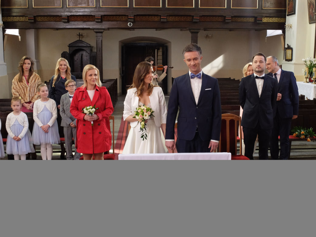Pierwsza miłość odc. 2123. Artur (Łukasz Płoszajski), Kinga (Aleksandra Zienkiewicz), Marysia (Aneta Zając), Bartek (Rafał Kwietniewski)