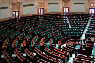 Posłowie opozycji pomylili się w głosowaniu. Dali zielone światło dla ważnej ustawy PiS