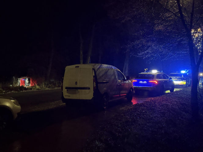 Makabryczne dachowanie auta na Mazowszu. 41-latek zginął uwięziony w blaszanej pułapce