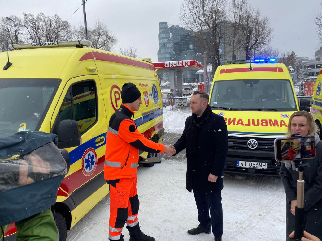 Warszawa: Mazowsze z nowymi karetkami