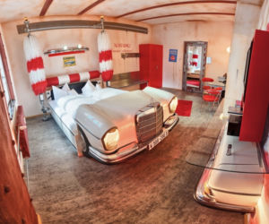 V8 Hotel - miejsce dla chłopców w każdym wieku
