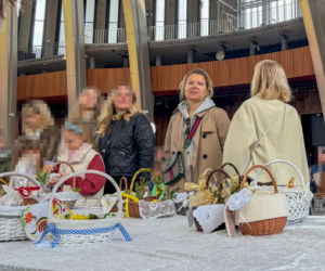 Marta Manowska ze święconka