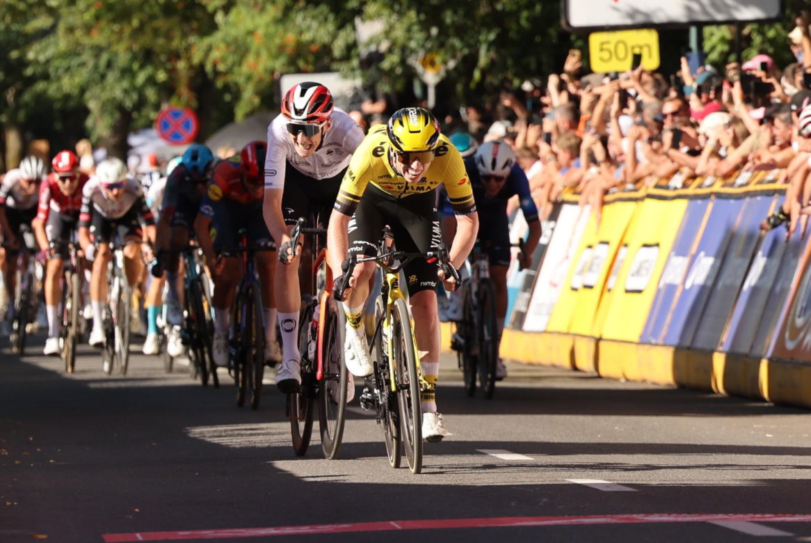 Tour de Pologne 2025. Młody Brytyjczyk triumfuje w Zakopanem. Walka o koszulkę lidera wchodzi w decydującą fazę
