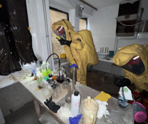 Potężne manewry strażaków na Pomorzu. Do akcji weszły psy ratownicze i policyjni antyterroryści