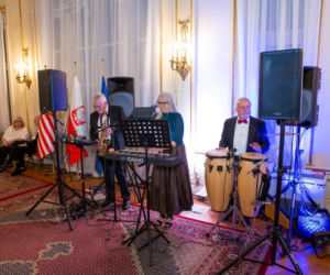 Świąteczny blask w sercu Manhattanu. Wielkie Christmas Party polonijnej organizacji w konsulacie