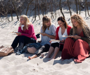 Przyjaciółki 12 sezon odc. 135. Patrycja (Joanna Liszowska), Anka (Magdalena Stużyńska), Inga (Małgorzata Socha), Zuza (Anita Sokołowska)