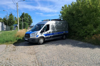 Pożar w fabryce dronów wojskowych w Skarżysku-Kamiennej. Policja bada przyczyny, ulica zablokowana
