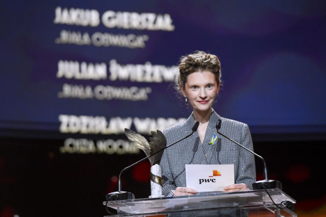 Agata Buzek kiedyś wyglądała zupełnie inaczej. Tak zmieniała się przez lata