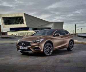 Infiniti Q30