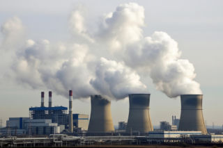 Gdzie powstają chmury? Niezwykły widok zaskakuje kierowców na objazdach