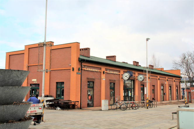 To jedno z najpiękniejszych miast Śląska. Stało się sławne dzięki kolei, a w PRL-u było wsią