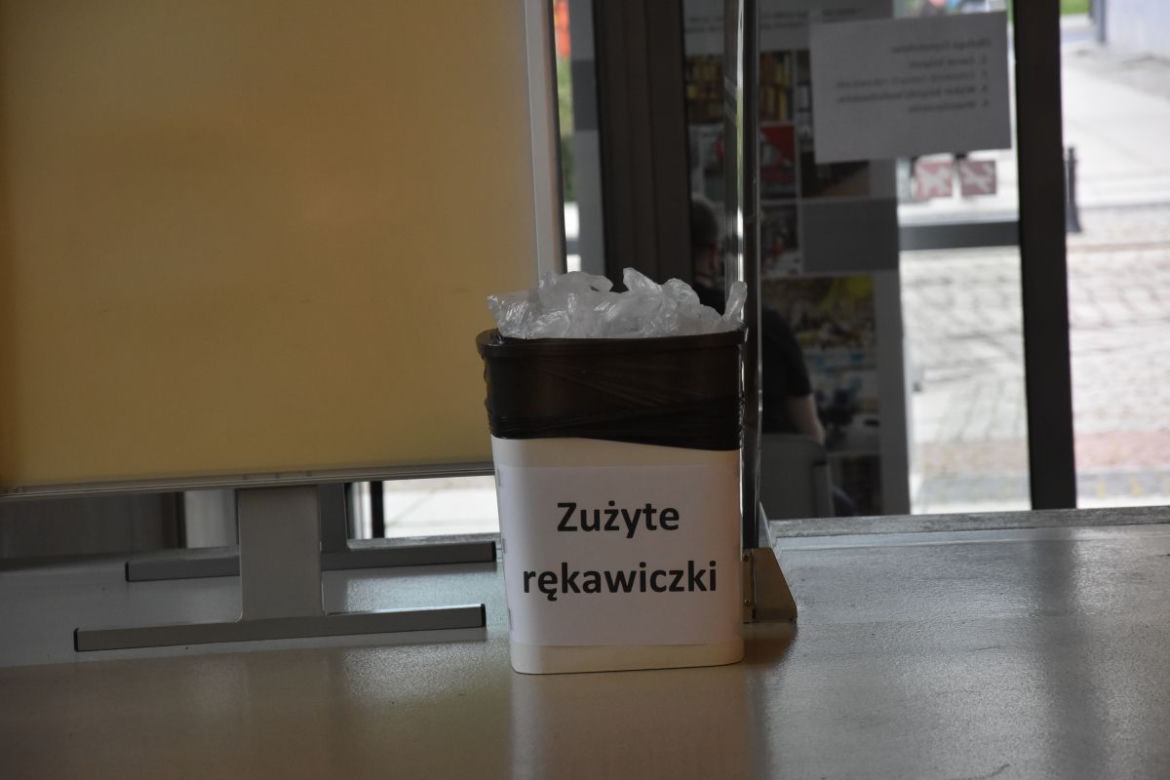 Biblioteki już otwarte. Tak teraz wygląda wypożyczanie lektur! Książki na kwarantannie [ZDJĘCIA] 