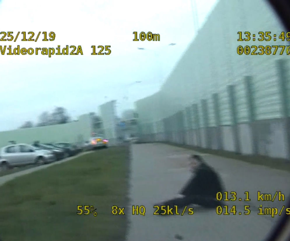 Chciał uciec rozjeżdżając policjanta, został zatrzymany