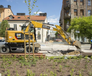 Utrudnienia na Targowej spowodowane przewróconą ciężarówką