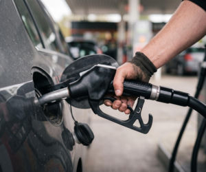 Hurtowe ceny paliw 28.07.2026. Benzyna mocno w dół, diesel kontynuuje wzrosty
