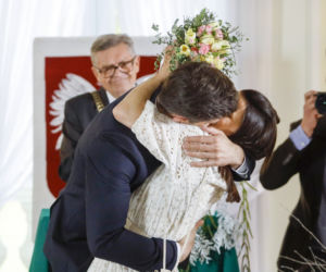 Na Wspólnej odc. 3288. Marta (Joanna Jabłczyńska) i Mikołaj (Krzysztof Wieszczek) biorą ślub