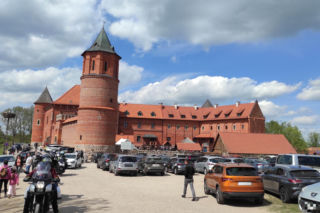 To jedyny taki zamek w województwie podlaskim. Skrywał królewskie skarby i był świadkiem zdrady