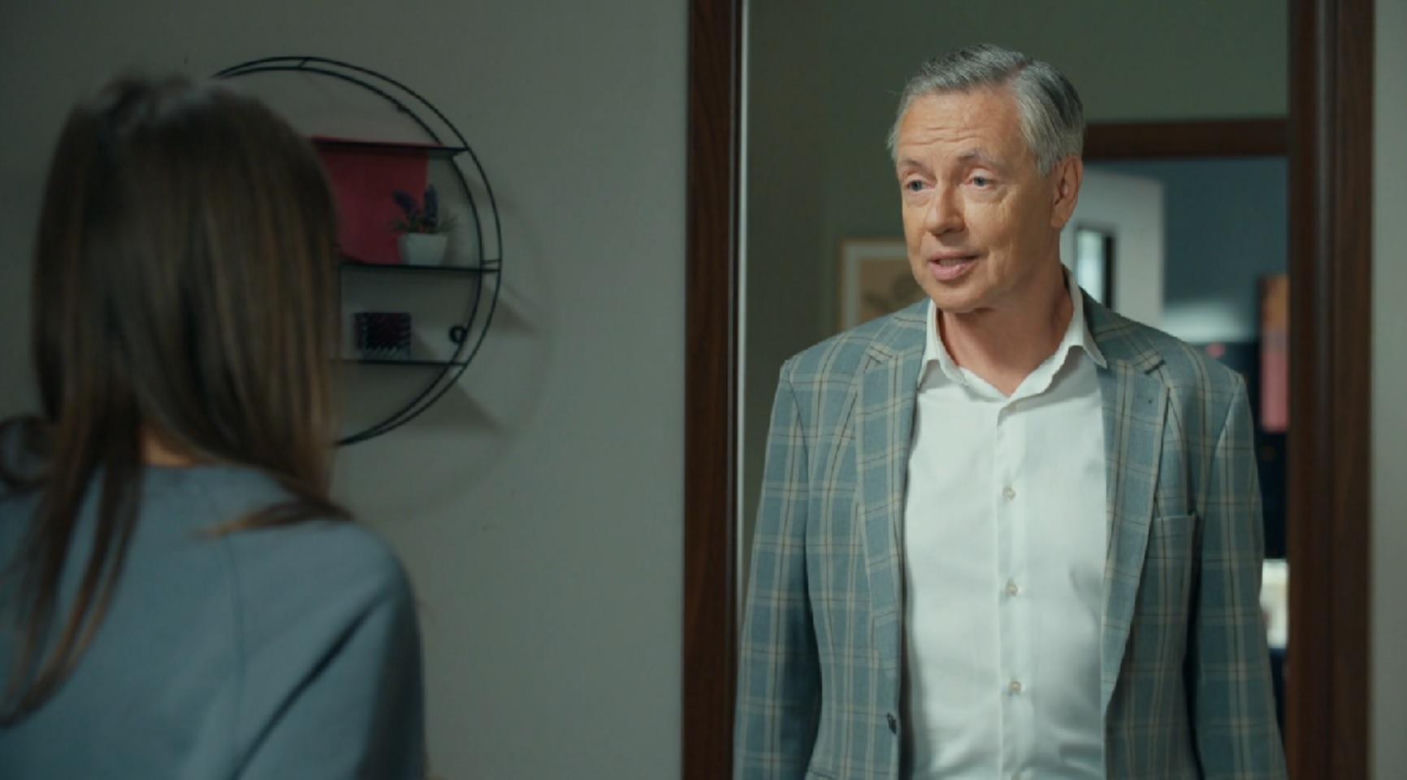 Barwy szczęścia, odcinek 3121. Madzia (Natalia Sierzputowska), Henryk (Zbigniew Suszyński)