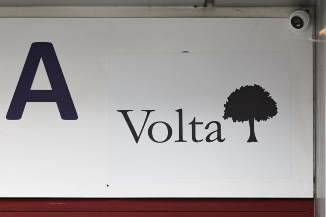 Klinika leczenia uzależnień przeniosła się z Pragi na Czerską. Mieszkańcy protestują