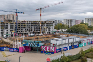 Ale! KEN rośnie w miejscu najstarszego multipleksu w Warszawie. 121 mieszkań tuż przy metrze