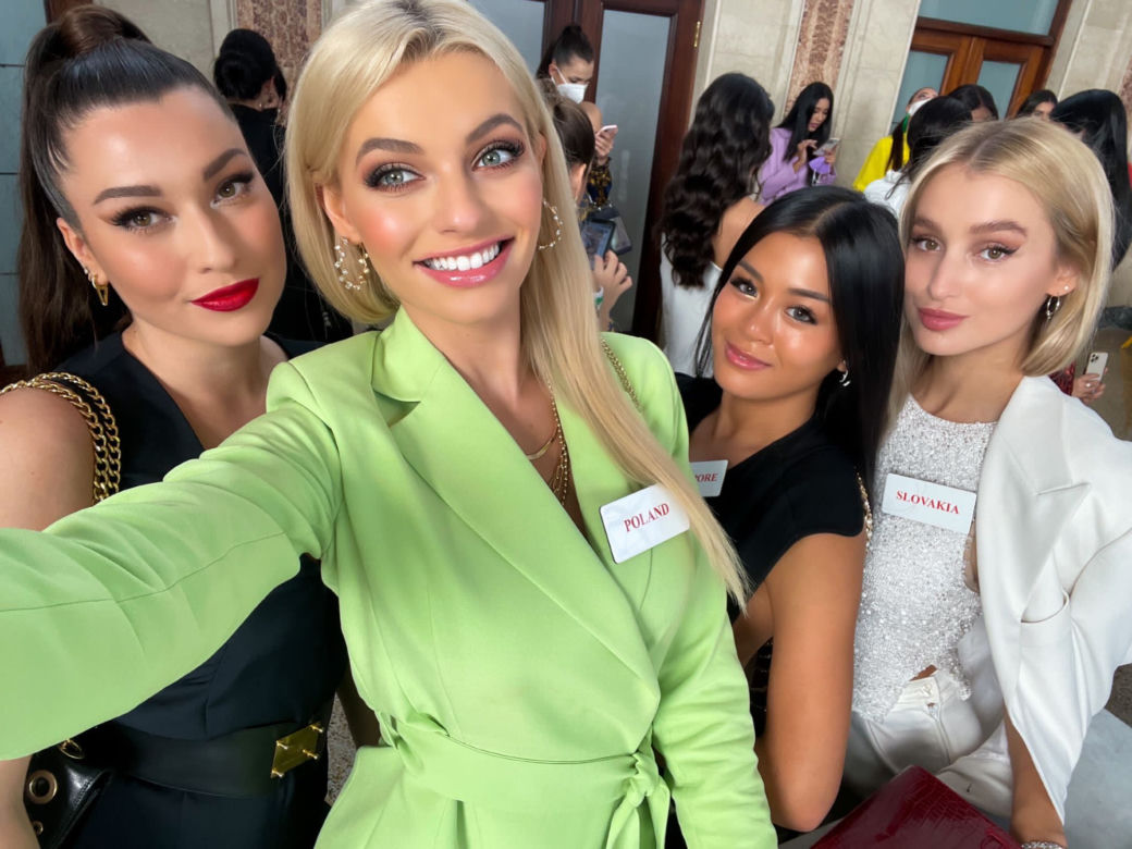 Karolina Bielawska - kim jest? Reprezentantka Polski w Miss World robi furorę!